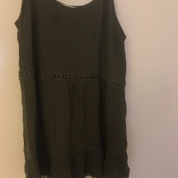 Green Tank - Picture 4 of 6